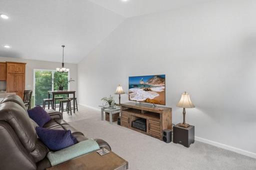 856 Hickory Curve, Watertown, MN 55388