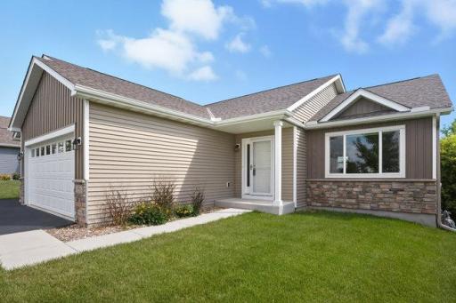 856 Hickory Curve, Watertown, MN 55388