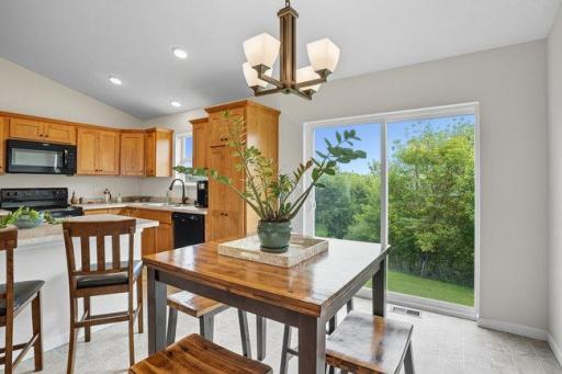 856 Hickory Curve, Watertown, MN 55388