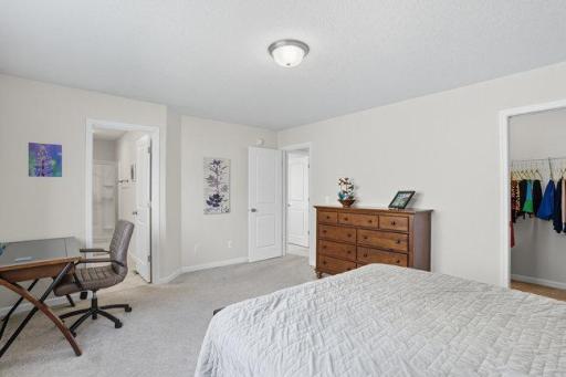 856 Hickory Curve, Watertown, MN 55388