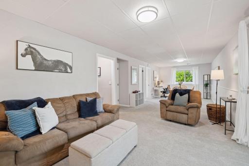 10556 Grant Drive, Eden Prairie, MN 55347