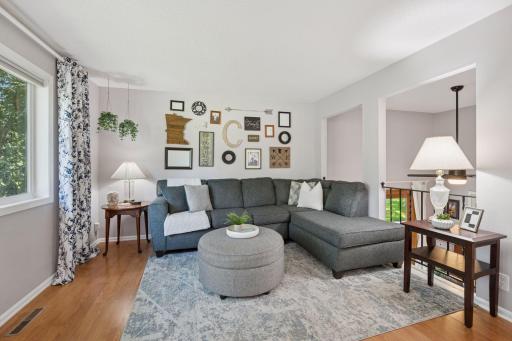 10556 Grant Drive, Eden Prairie, MN 55347