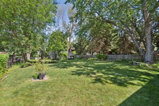 10556 Grant Drive, Eden Prairie, MN 55347