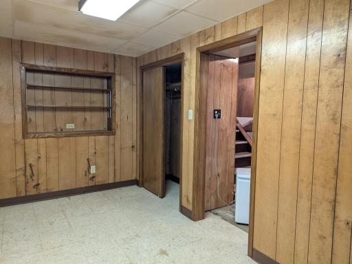 67382 180th Street, Alden, MN 56009