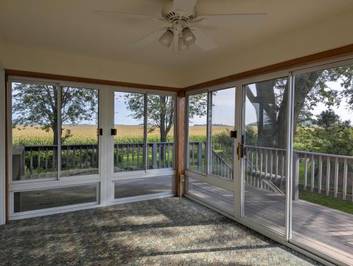 67382 180th Street, Alden, MN 56009
