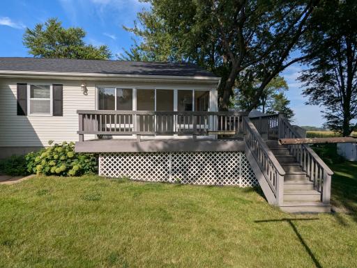 67382 180th Street, Alden, MN 56009