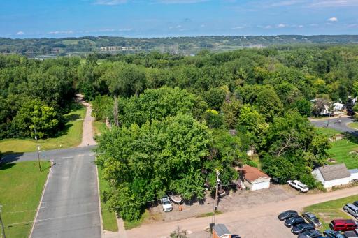 720 Bluff Avenue, Shakopee, MN 55379