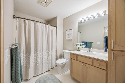 9491 Kirkwood Way N, Maple Grove, MN 55369