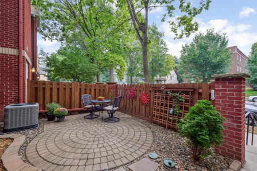 Photo for 2009 Grand Avenue, Saint Paul, MN 55105 - listing #6780474 2009 Grand Avenue, Saint Paul, MN 55105