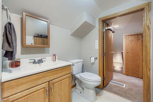 1384 Westminster St - Web Quality - 022 - 28 2nd Floor Primary Bathroom.jpg
