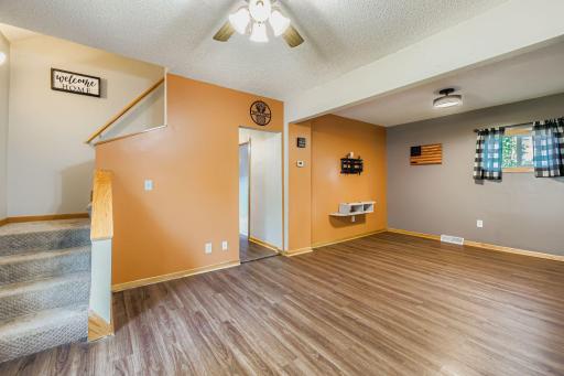 1384 Westminster St - Web Quality - 005 - 06 Foyer.jpg