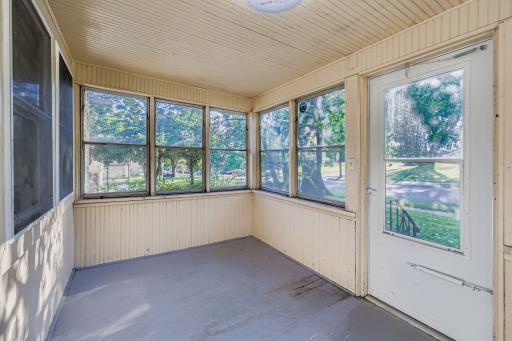1384 Westminster St - Web Quality - 025 - 31 Sunroom.jpg