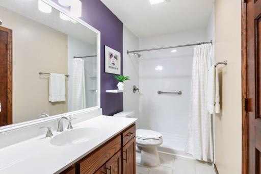 4184 Knob Circle, Eagan, MN 55122