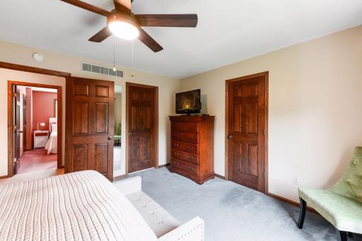 4184 Knob Circle, Eagan, MN 55122