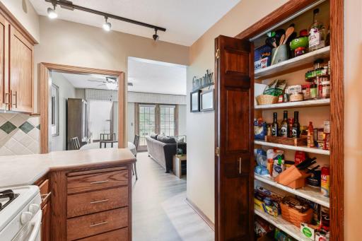 4184 Knob Circle, Eagan, MN 55122