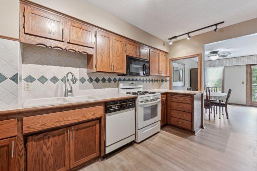 4184 Knob Circle, Eagan, MN 55122
