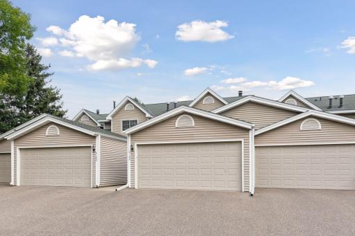 4184 Knob Circle, Eagan, MN 55122
