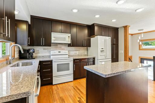 11221 Sumter Avenue N, Champlin, MN 55316