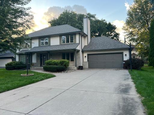 1042 Autumn Bay, Woodbury, MN 55125