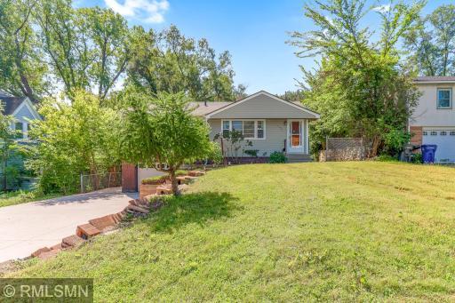 144 Larpenteur Avenue E, Saint Paul, MN 55117