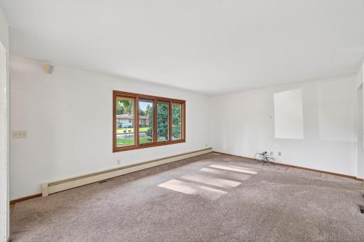 2730 Fernwood Street, Saint Paul, MN 55113