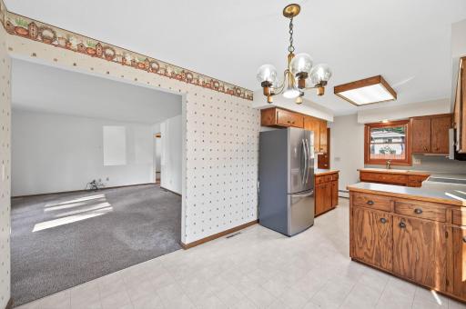 2730 Fernwood Street, Saint Paul, MN 55113