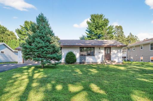 2730 Fernwood Street, Saint Paul, MN 55113