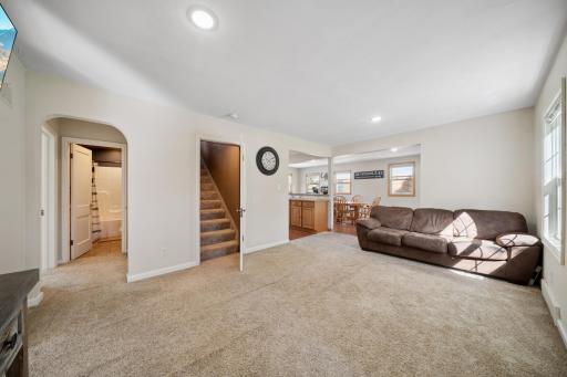 221 7th Avenue SE, Waseca, MN 56093