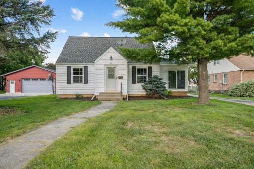 221 7th Avenue SE, Waseca, MN 56093