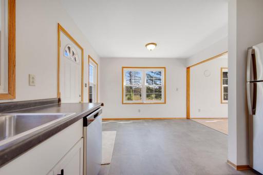 1017 181st Avenue NE, Cedar, MN 55011