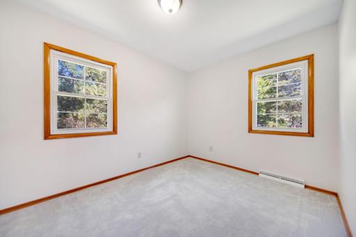 1017 181st Avenue NE, Cedar, MN 55011