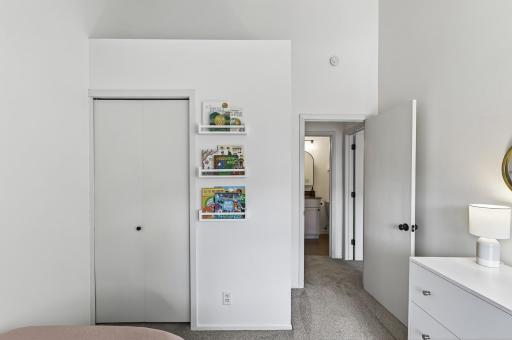 3262 Valley Ridge Drive, 4, Eagan, MN 55121