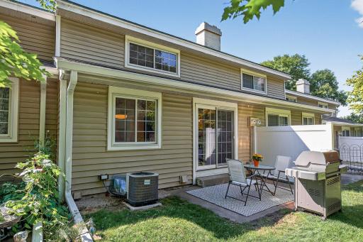 3262 Valley Ridge Drive, 4, Eagan, MN 55121