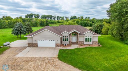 8349 90th Street S, Sabin, MN 56580