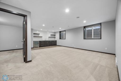 2427 Harbor Lane, West Fargo, ND 58078