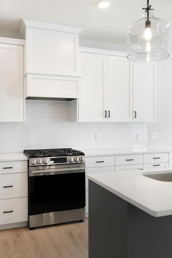 11542 202nd Street W, Lakeville, MN 55044