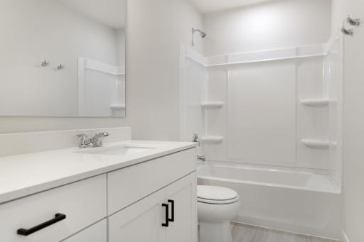 11542 202nd Street W, Lakeville, MN 55044