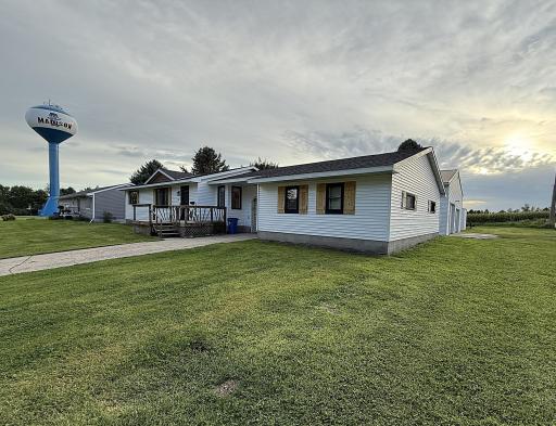 421 9th Avenue, Madison, MN 56256