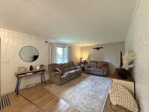 421 9th Avenue, Madison, MN 56256