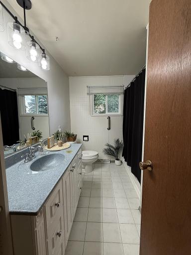 421 9th Avenue, Madison, MN 56256