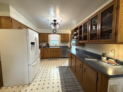 421 9th Avenue, Madison, MN 56256