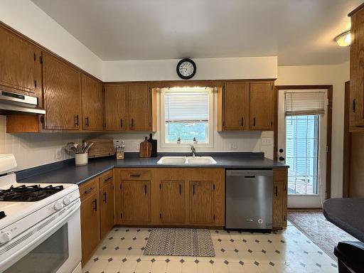421 9th Avenue, Madison, MN 56256