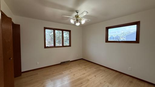 421 9th Avenue, Madison, MN 56256