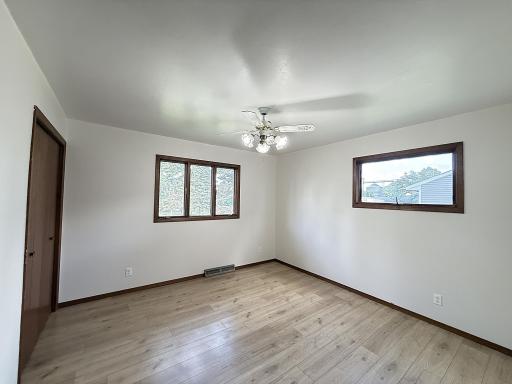 421 9th Avenue, Madison, MN 56256