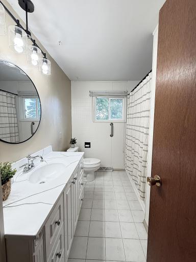 421 9th Avenue, Madison, MN 56256