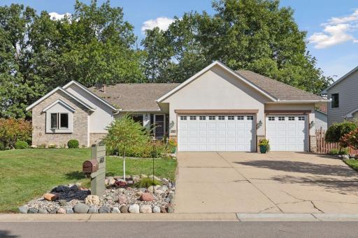 6132 W 144th Street, Savage, MN 55378