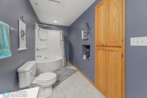 71 Prairiewood Crossing S, B, Fargo, ND 58103