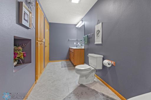 71 Prairiewood Crossing S, B, Fargo, ND 58103