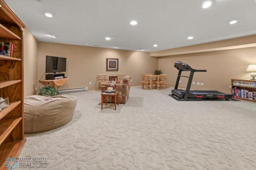 71 Prairiewood Crossing S, B, Fargo, ND 58103