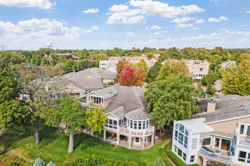 Wake up on the hill above downtown Wayzata with Lake Minnetonka framed right outside your windows. This is the sweet spot of Widsten Circle. Steps to coffee, restaurants, and the lake.